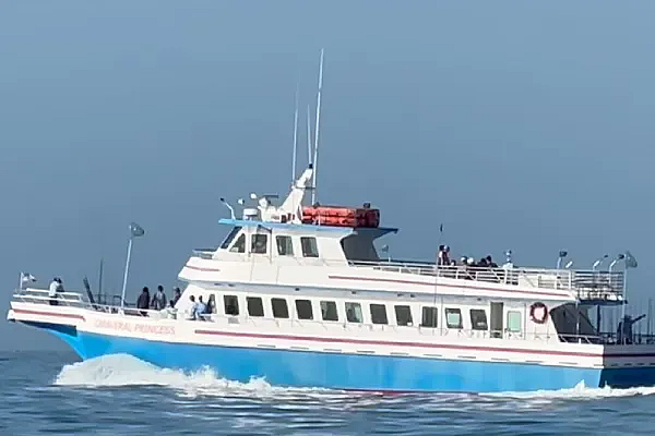 Video of Canaveral princess heading offshore